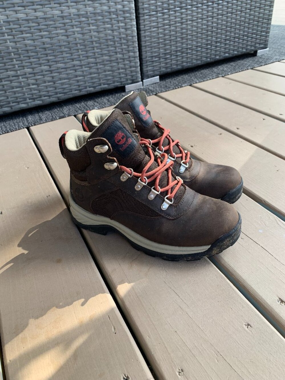 Timberland Women's Ledge Mid Lace-Up Waterproof Hiking Boot